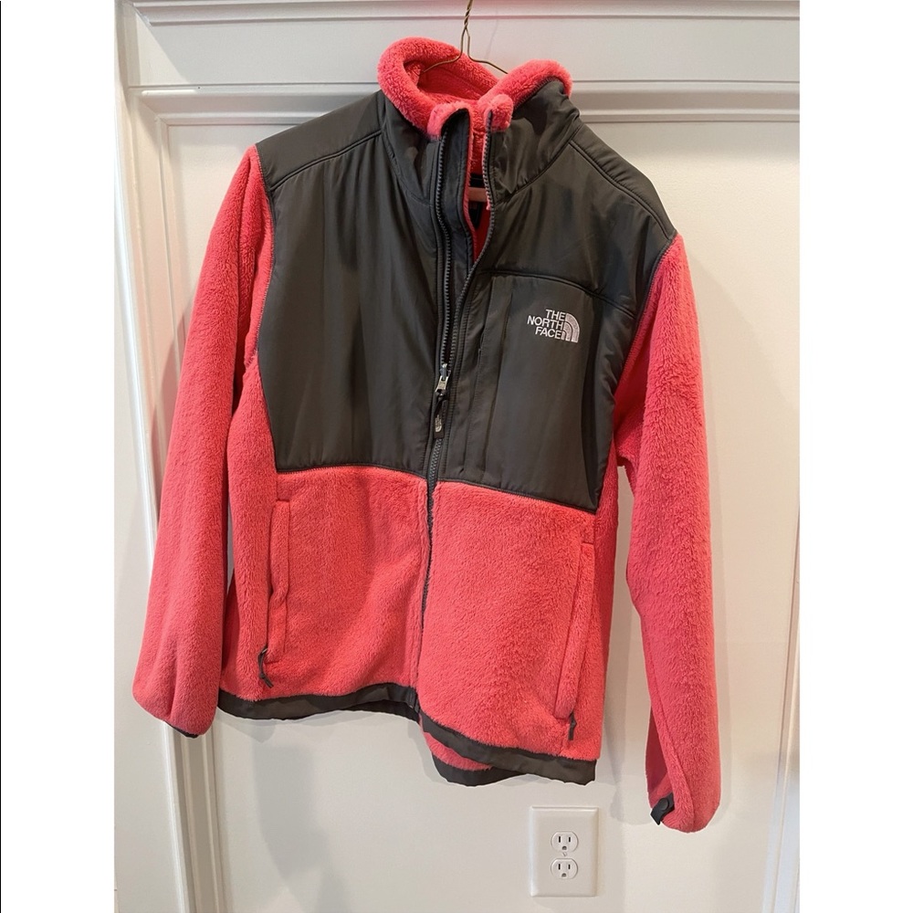 Women’s North Face Zip up fleece jacket